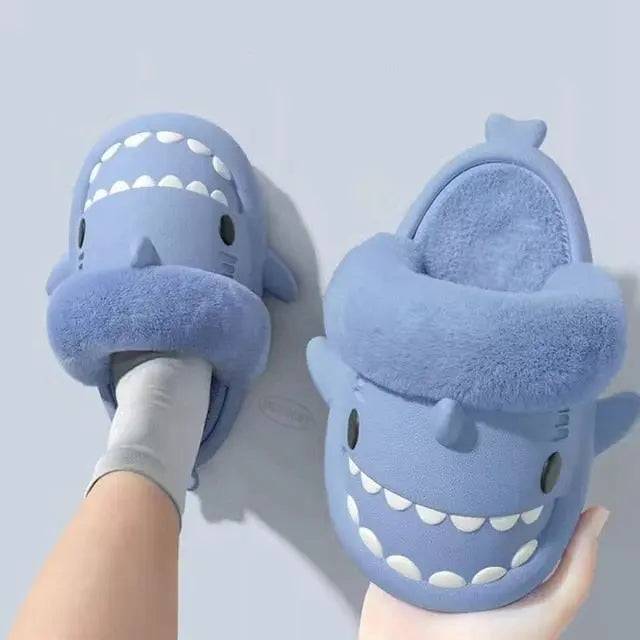 3256804610406908-blue-shark-38-3924-24-5cm